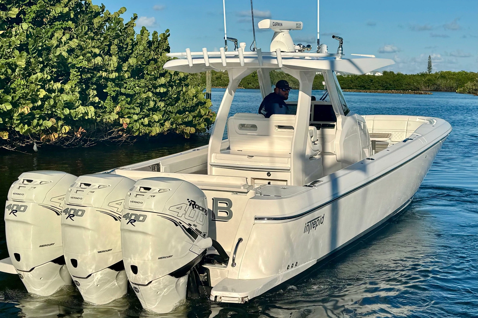 2020 Intrepid 375 Nomad SE