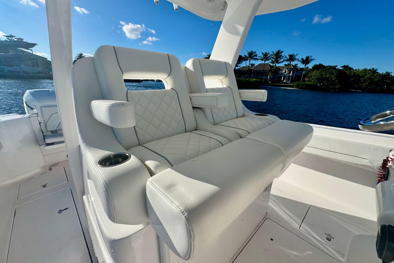 2020 Intrepid 375 Nomad SE