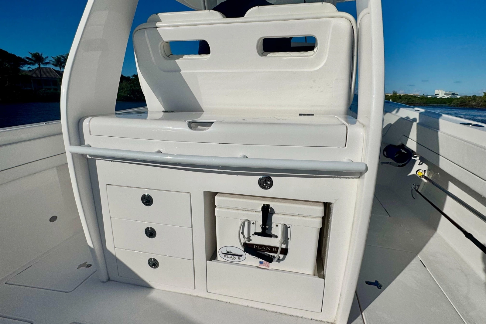 2020 Intrepid 375 Nomad SE