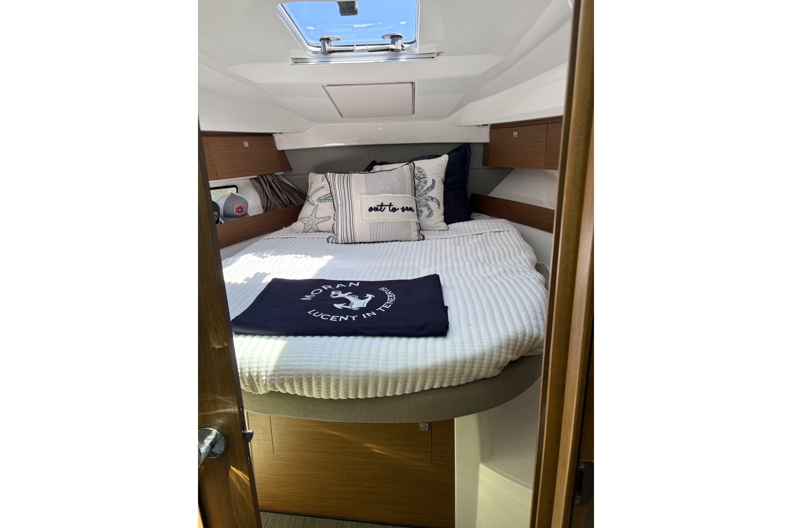 2020 Jeanneau NC 895
