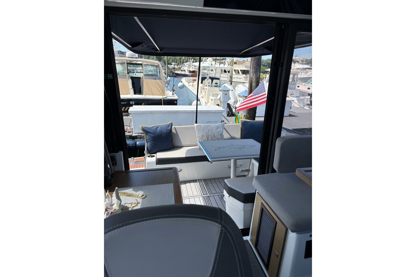2020 Jeanneau NC 895