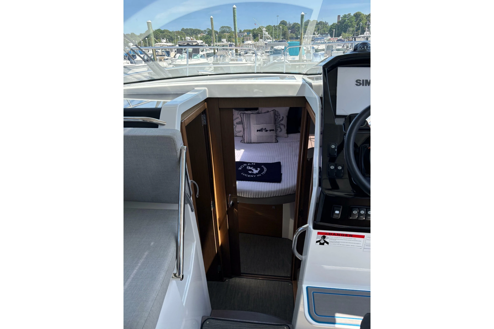 2020 Jeanneau NC 895