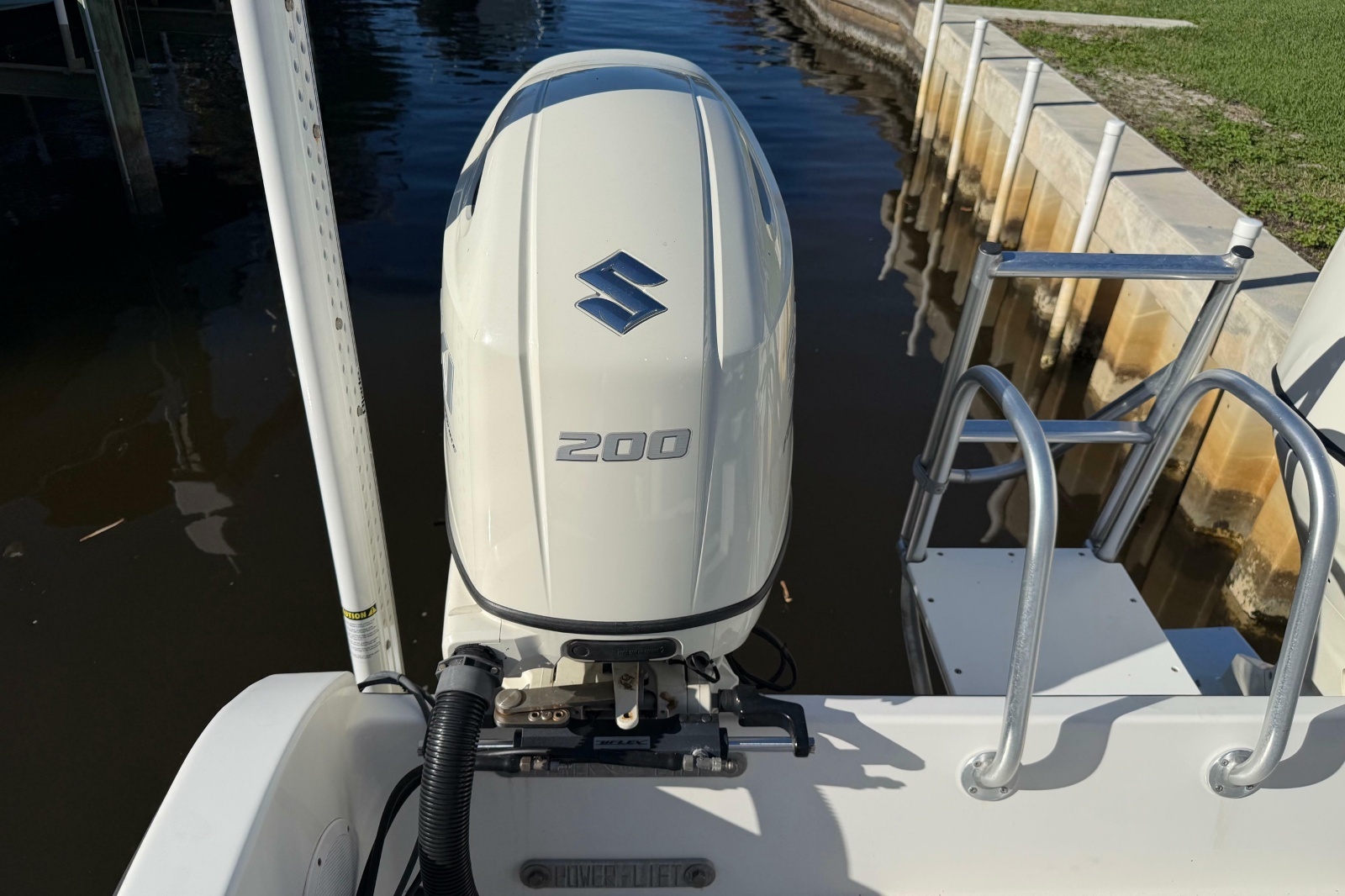 2020 Tideline 235 Hybrid