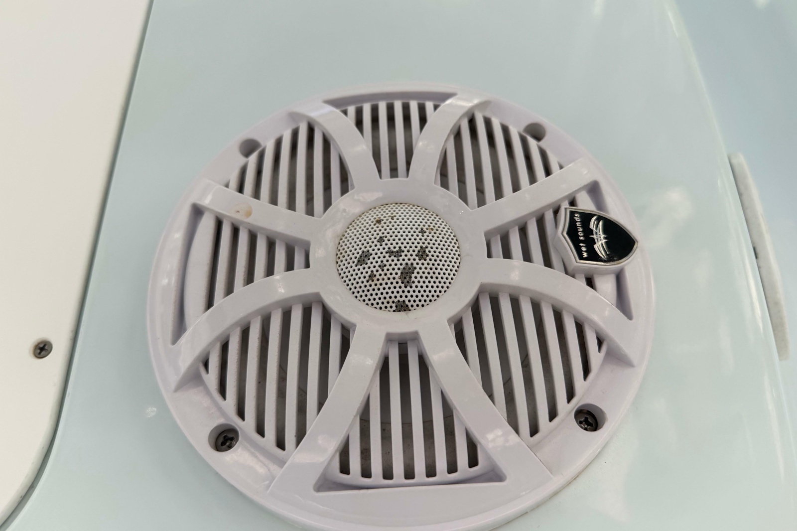 2020 Tideline 235 Hybrid