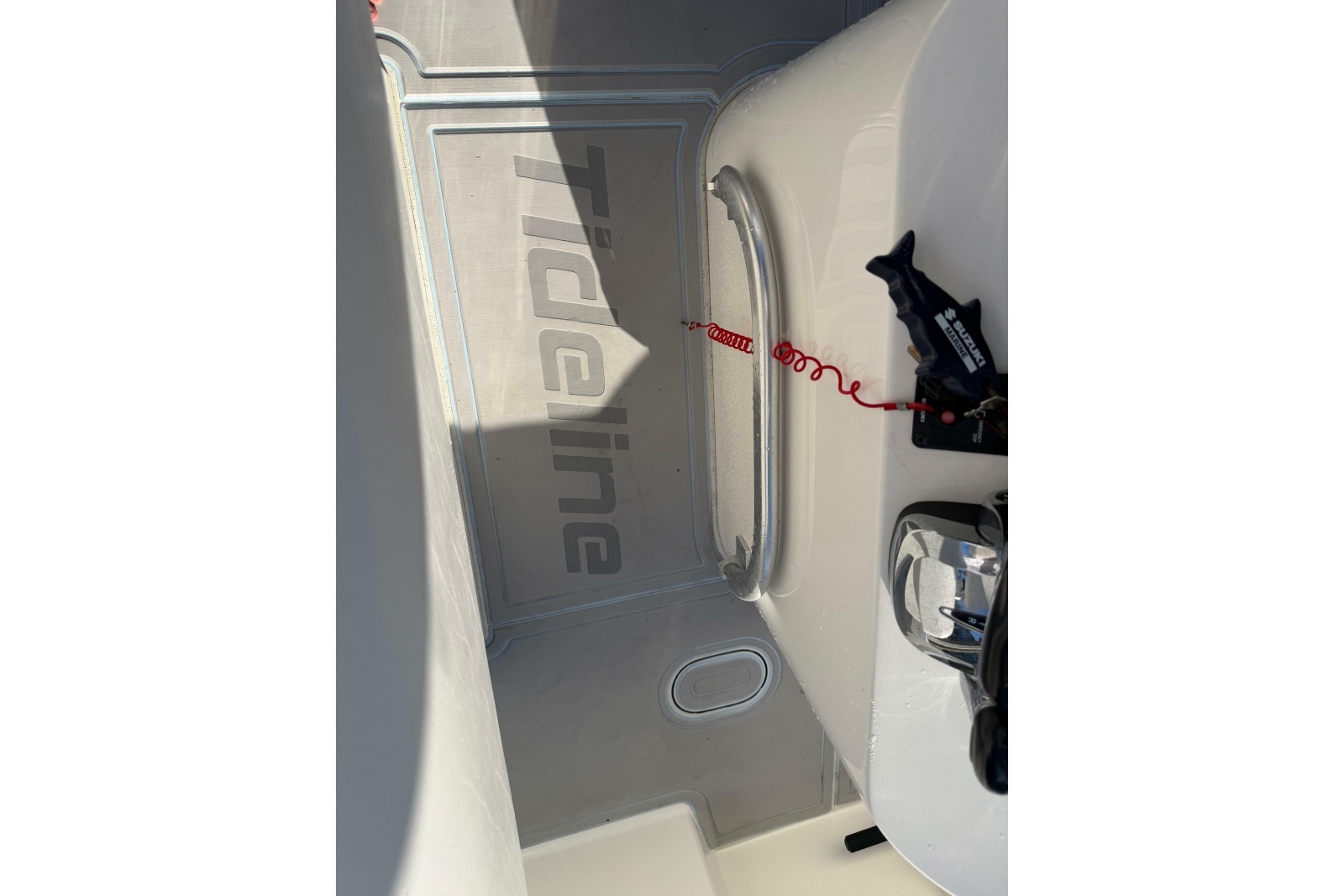 2020 Tideline 235 Hybrid