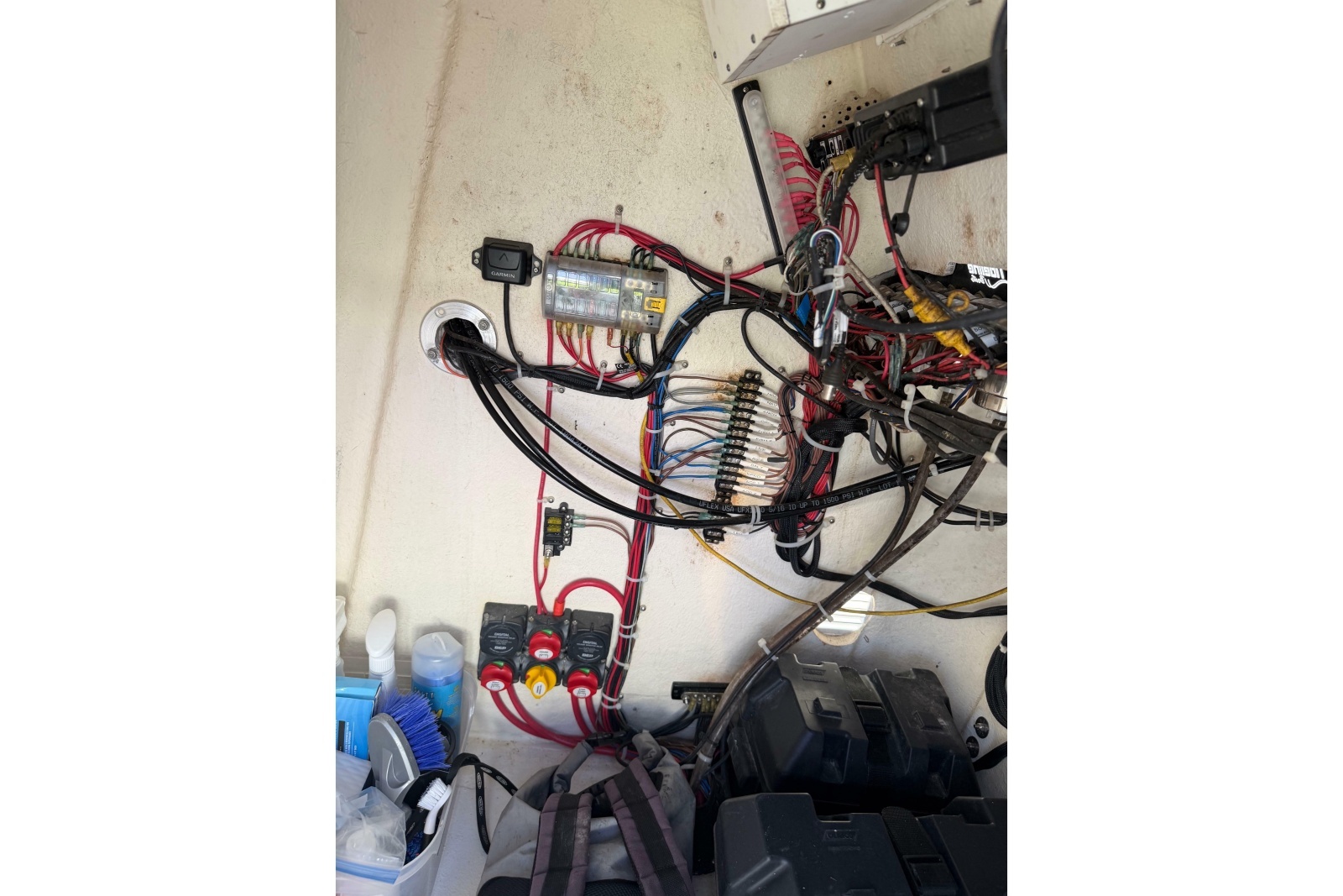 2020 Tideline 235 Hybrid