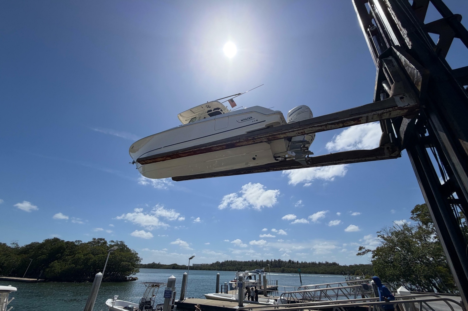 2019 Boston Whaler 330 Outrage