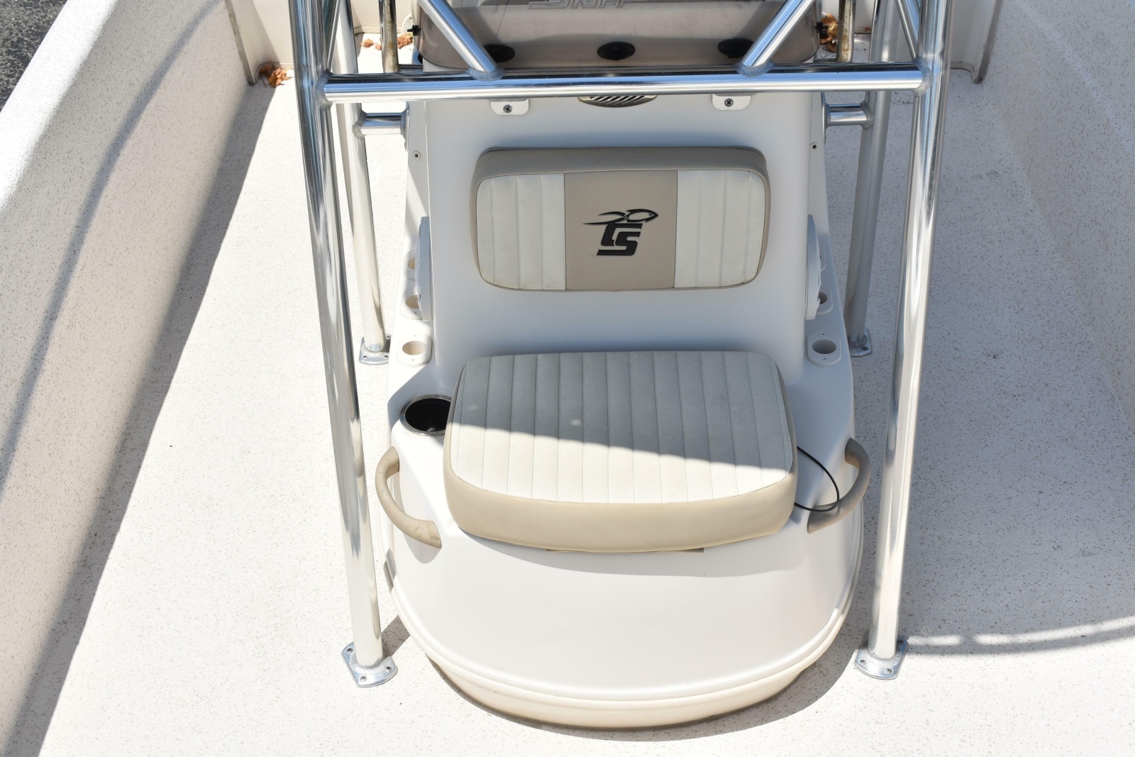 2019 Carolina Skiff 218 DLV