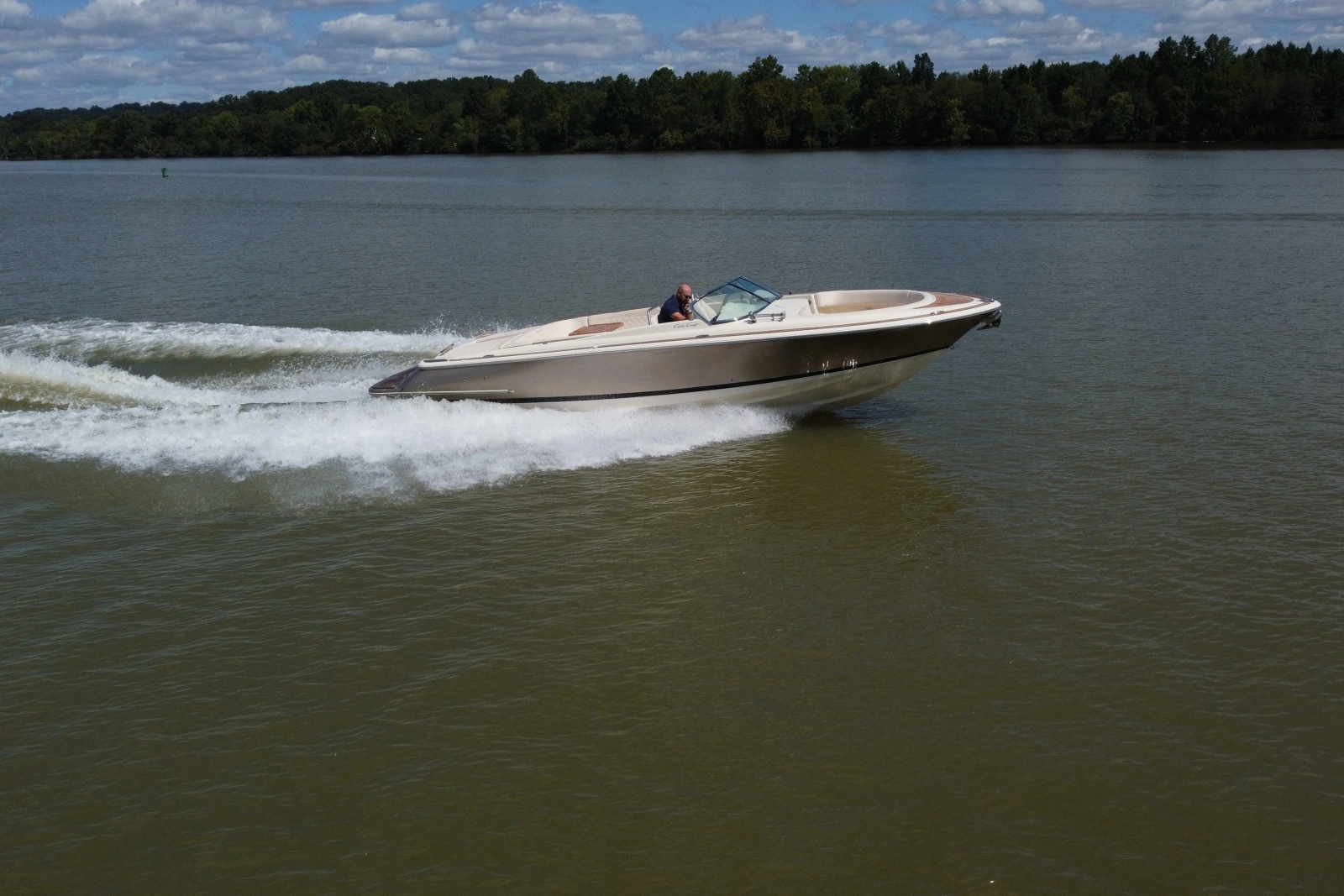 2019 Chris-Craft Launch 30