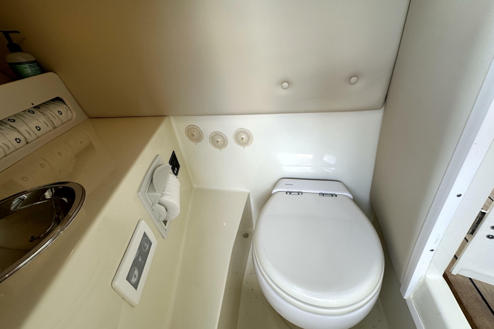 2019 Chris-Craft Launch 30