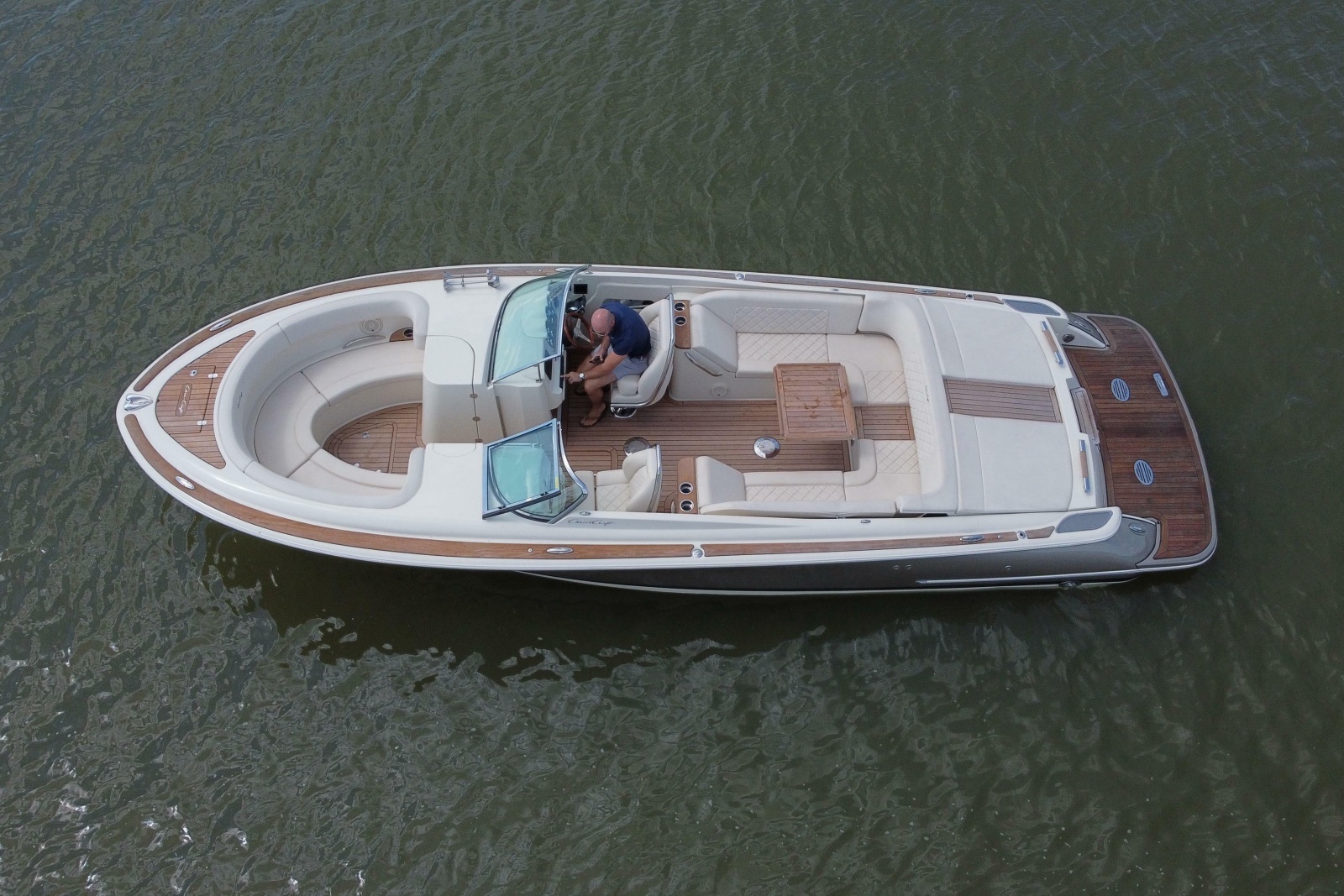 2019 Chris-Craft Launch 30