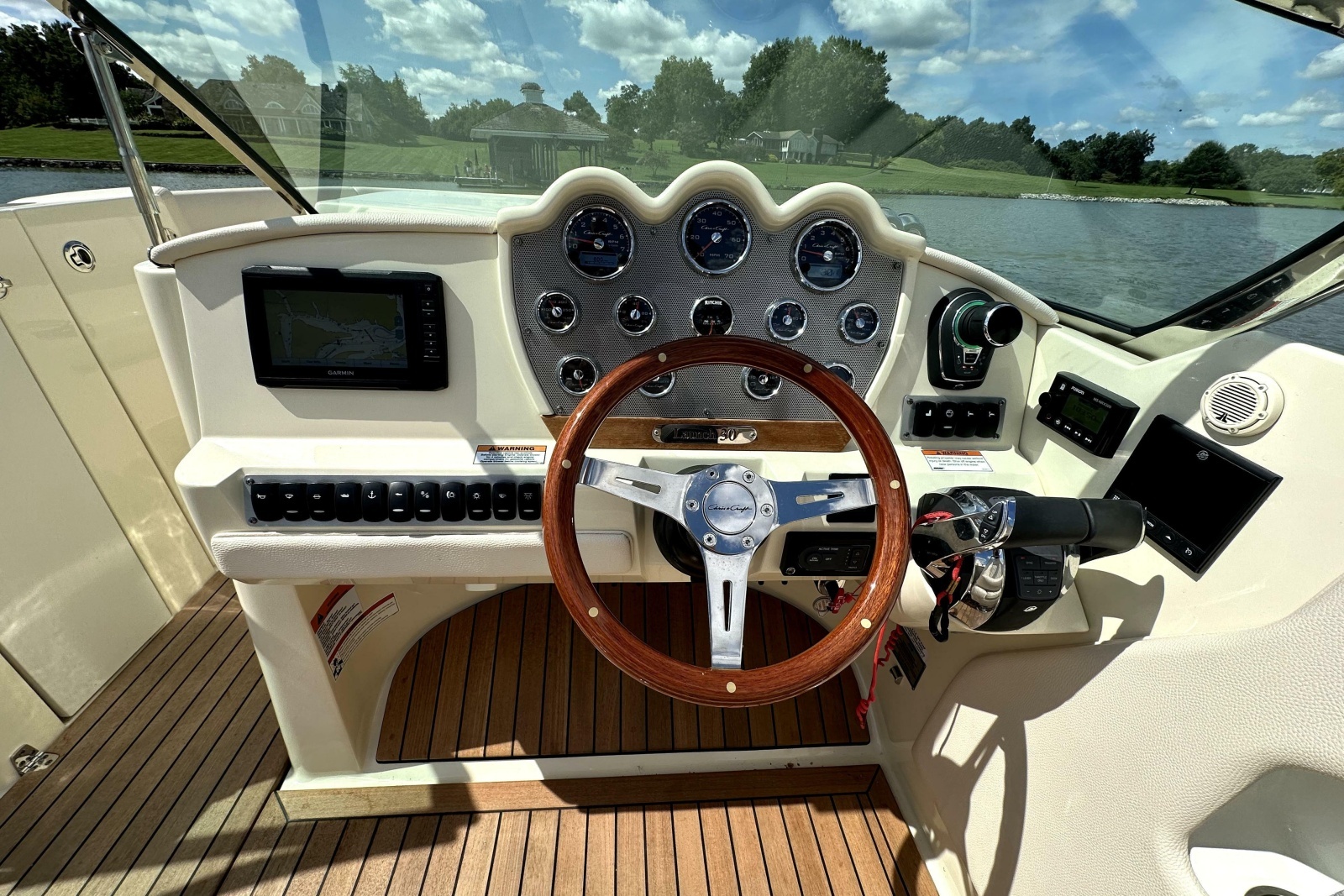 2019 Chris-Craft Launch 30