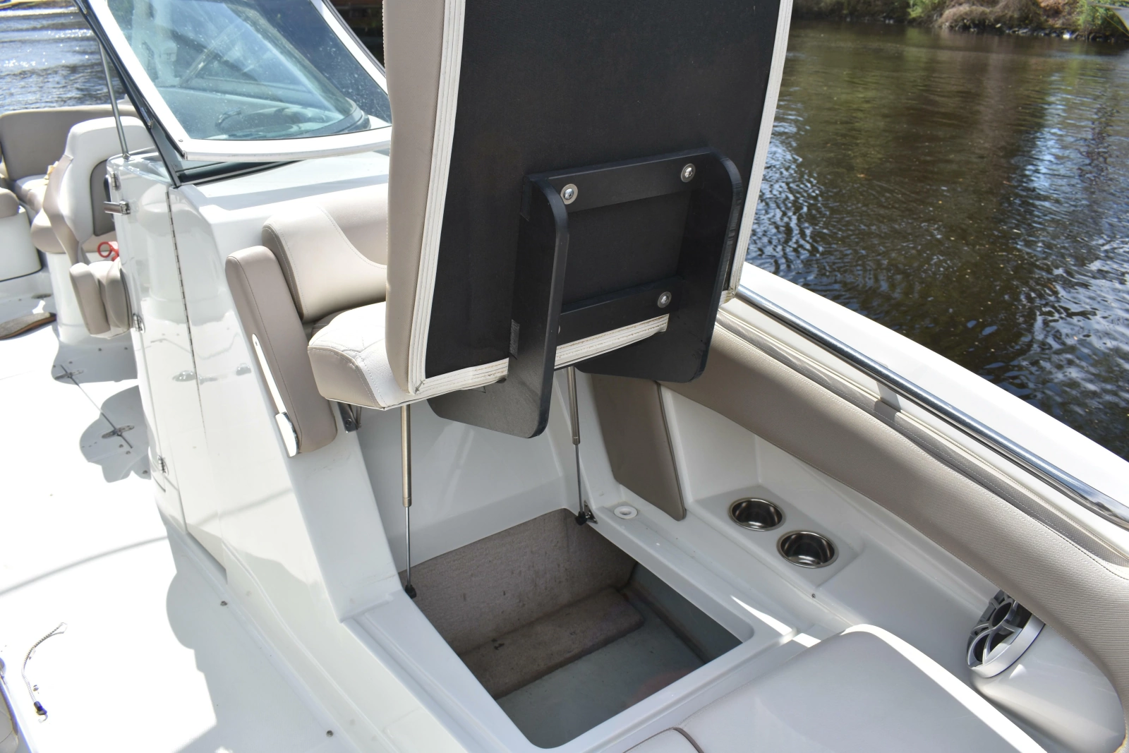 2019 Crownline Eclipse E255 SURF