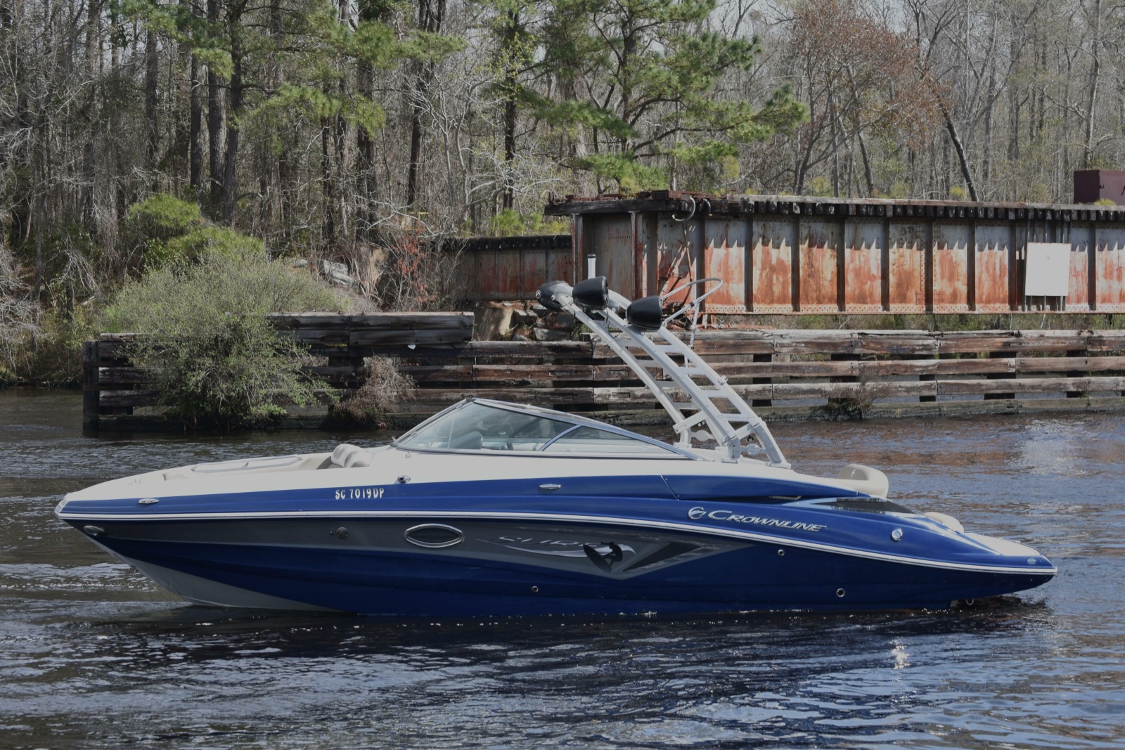 2019 Crownline Eclipse E255 SURF