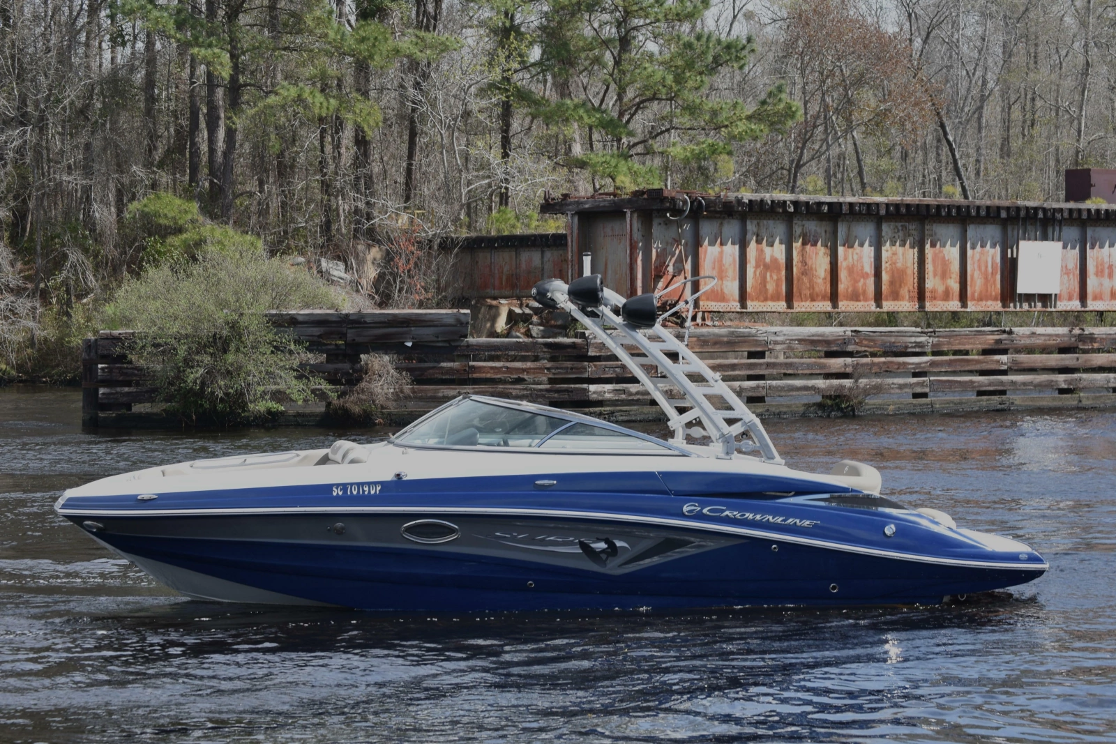 2019 Crownline Eclipse E255 SURF
