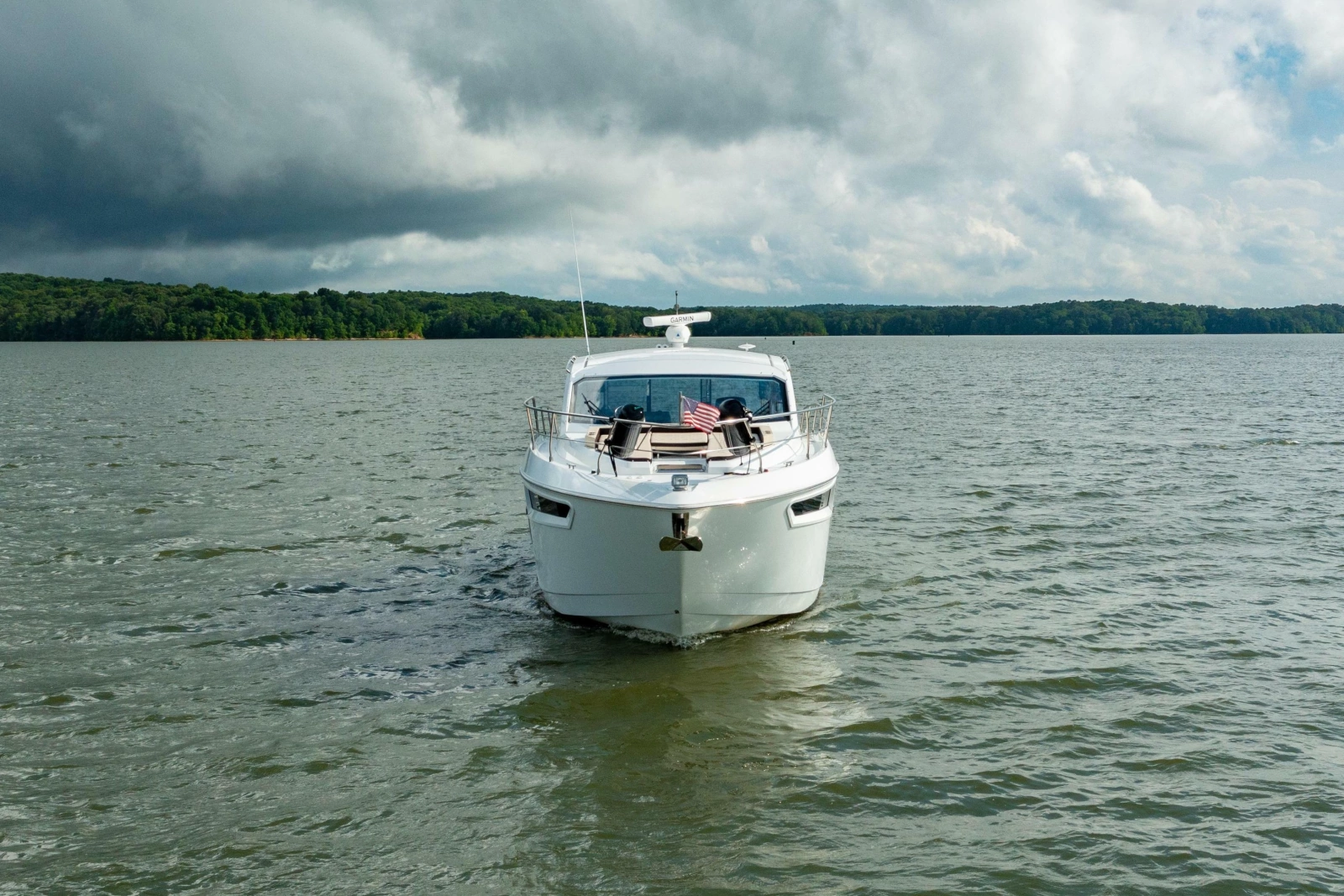 2019 Cruisers Yachts 42 Cantius