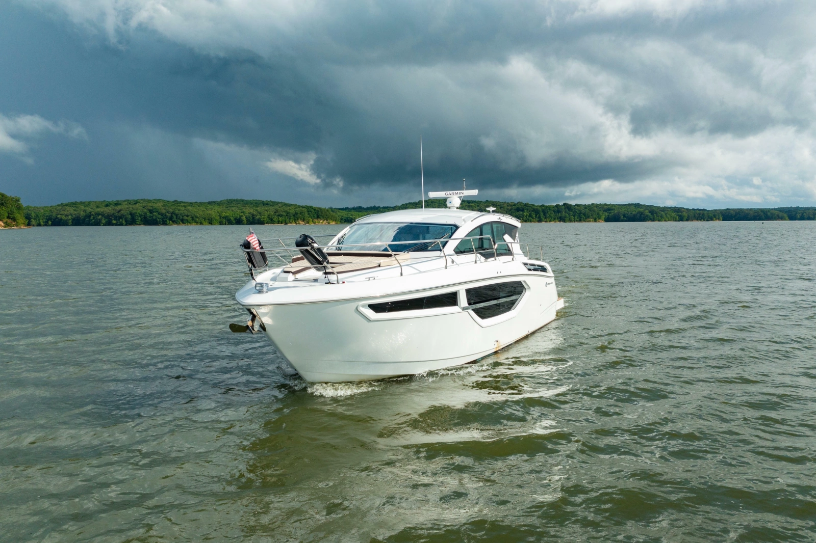 2019 Cruisers Yachts 42 Cantius