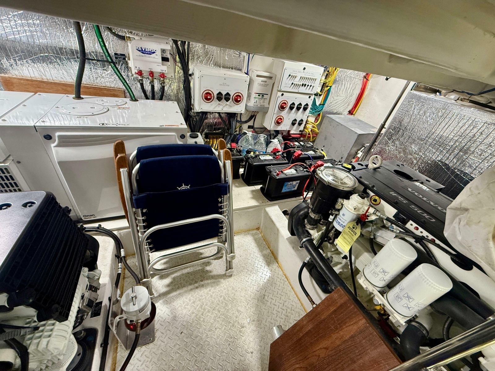 2019 Cruisers Yachts 42 Cantius