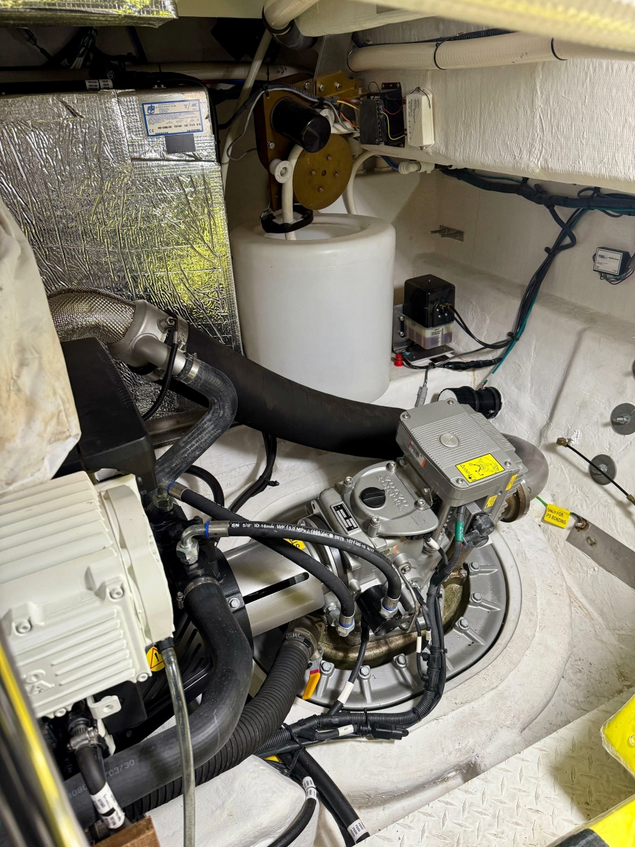 2019 Cruisers Yachts 42 Cantius