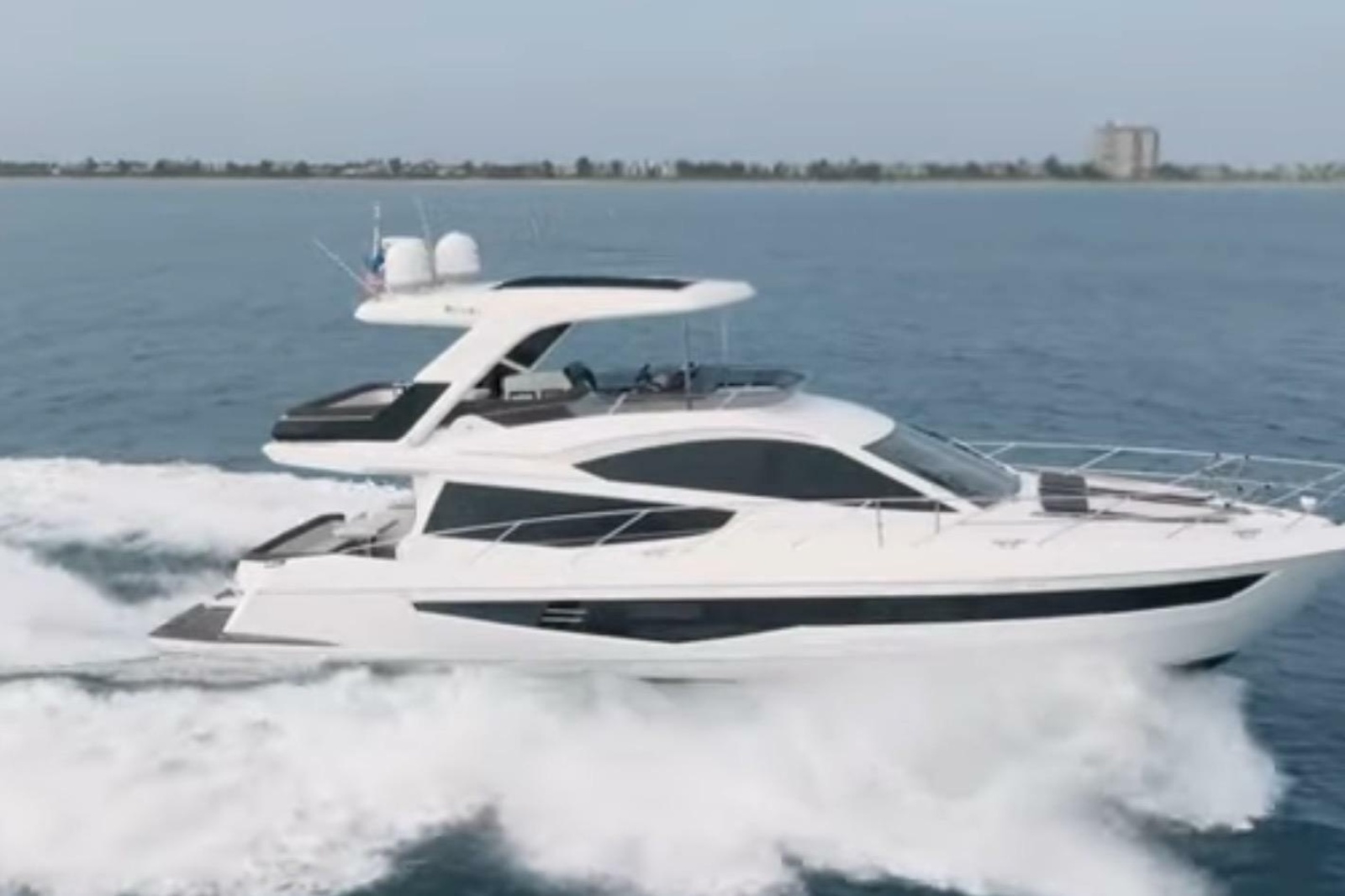 2019 Galeon 550 Fly