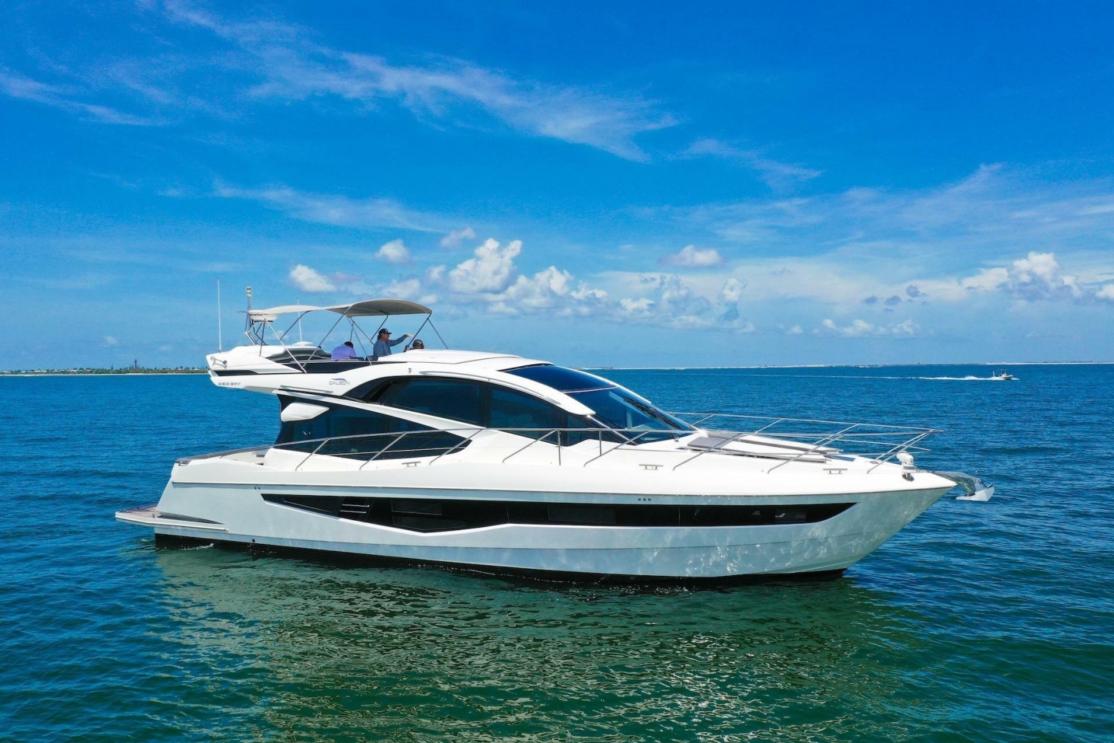 2019 Galeon 560 Sky