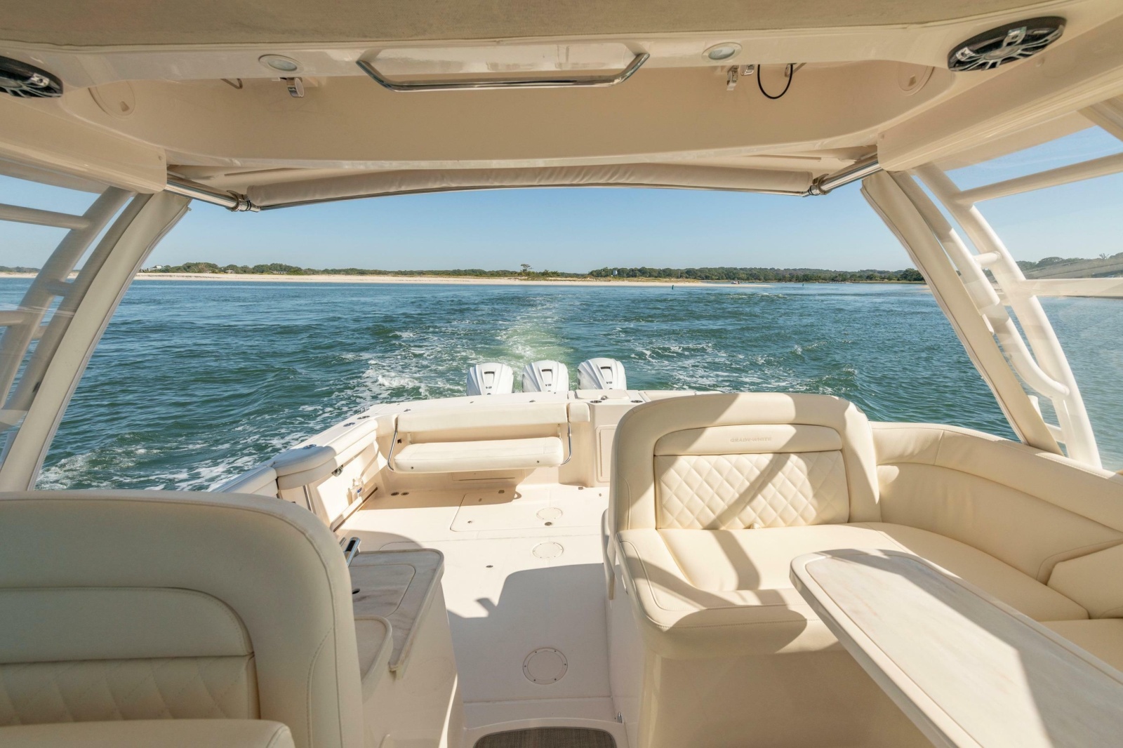 2019 Grady-White Freedom 375