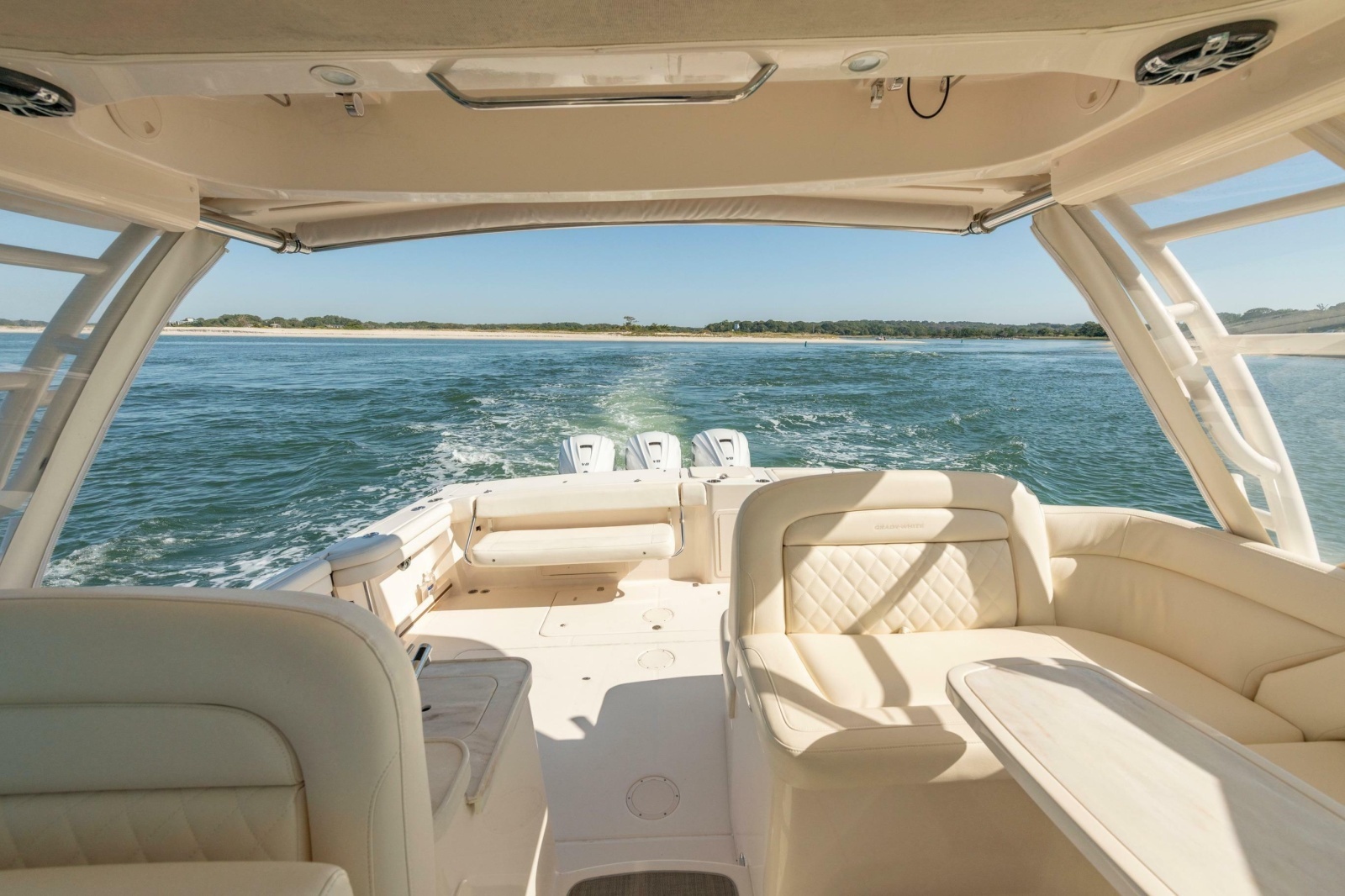 2019 Grady-White Freedom 375