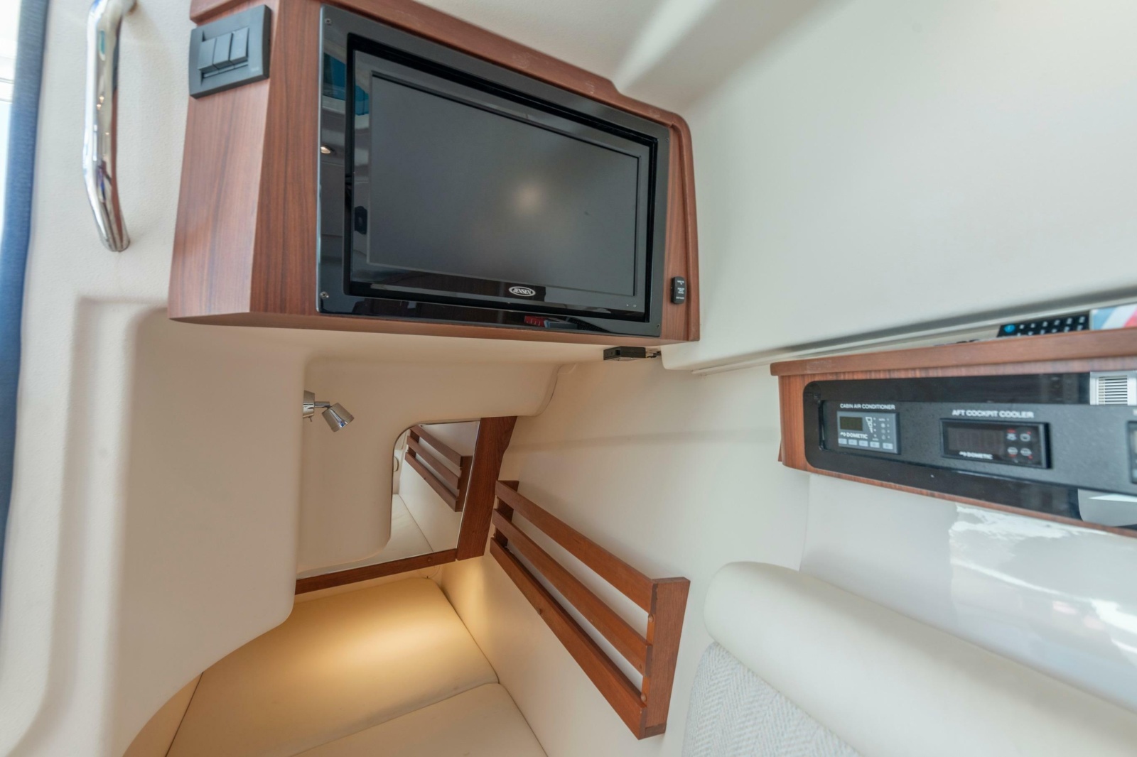 2019 Grady-White Freedom 375