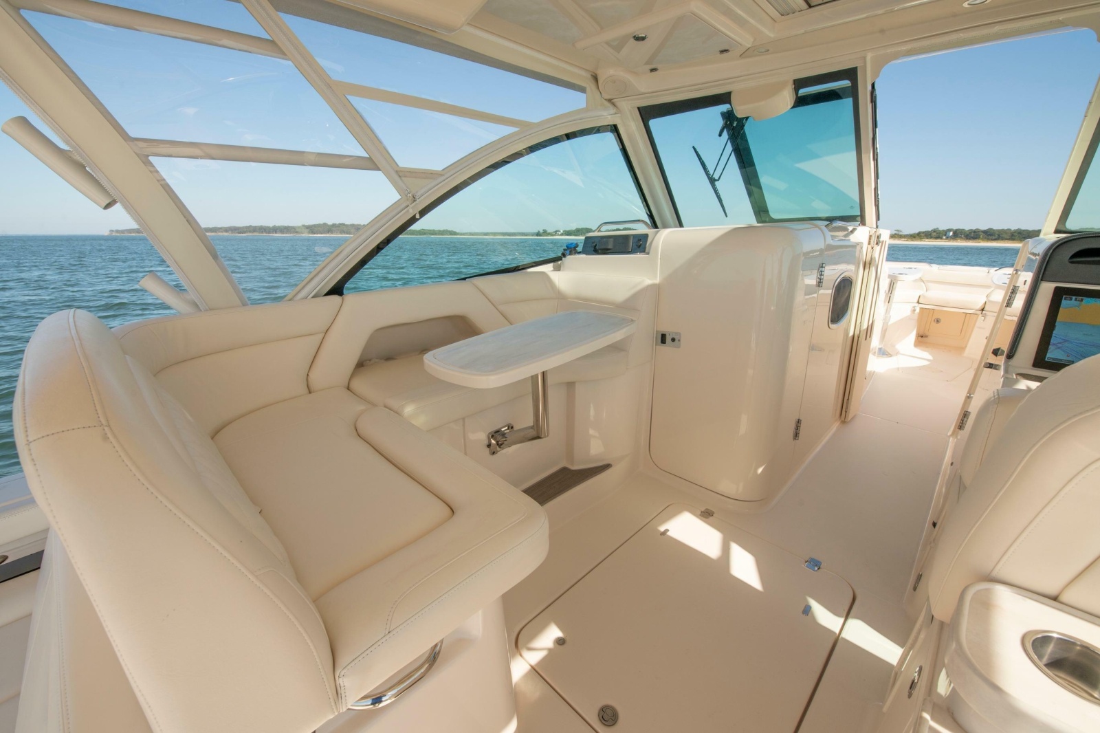 2019 Grady-White Freedom 375