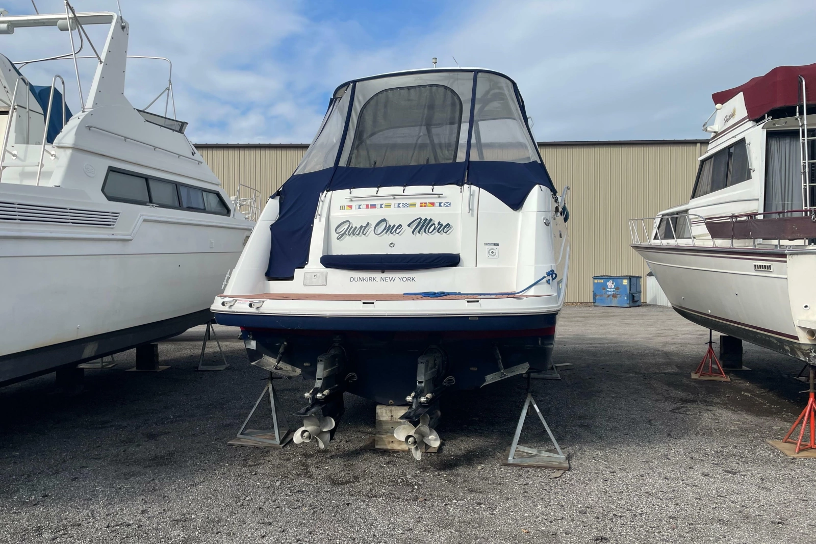 2019 Rinker EX 370