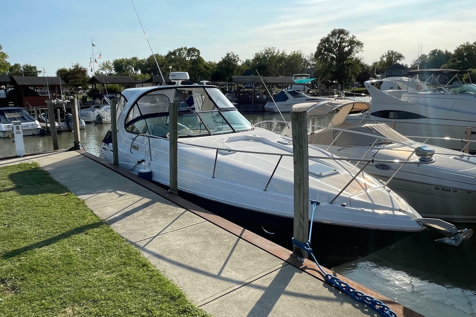 2019 Rinker EX 370