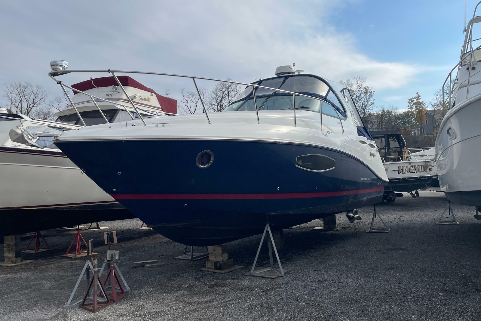 2019 Rinker EX 370