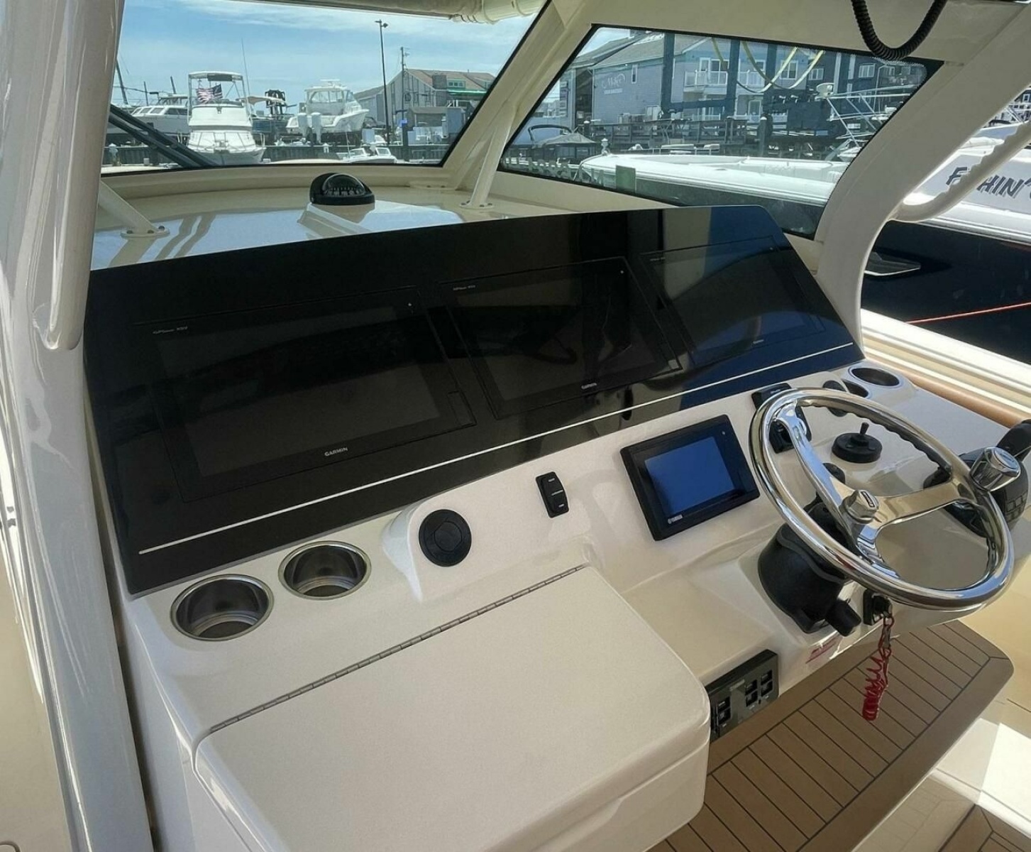 2019 Scout 380 LXF