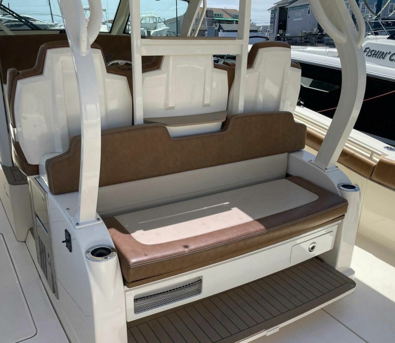 2019 Scout 380 LXF