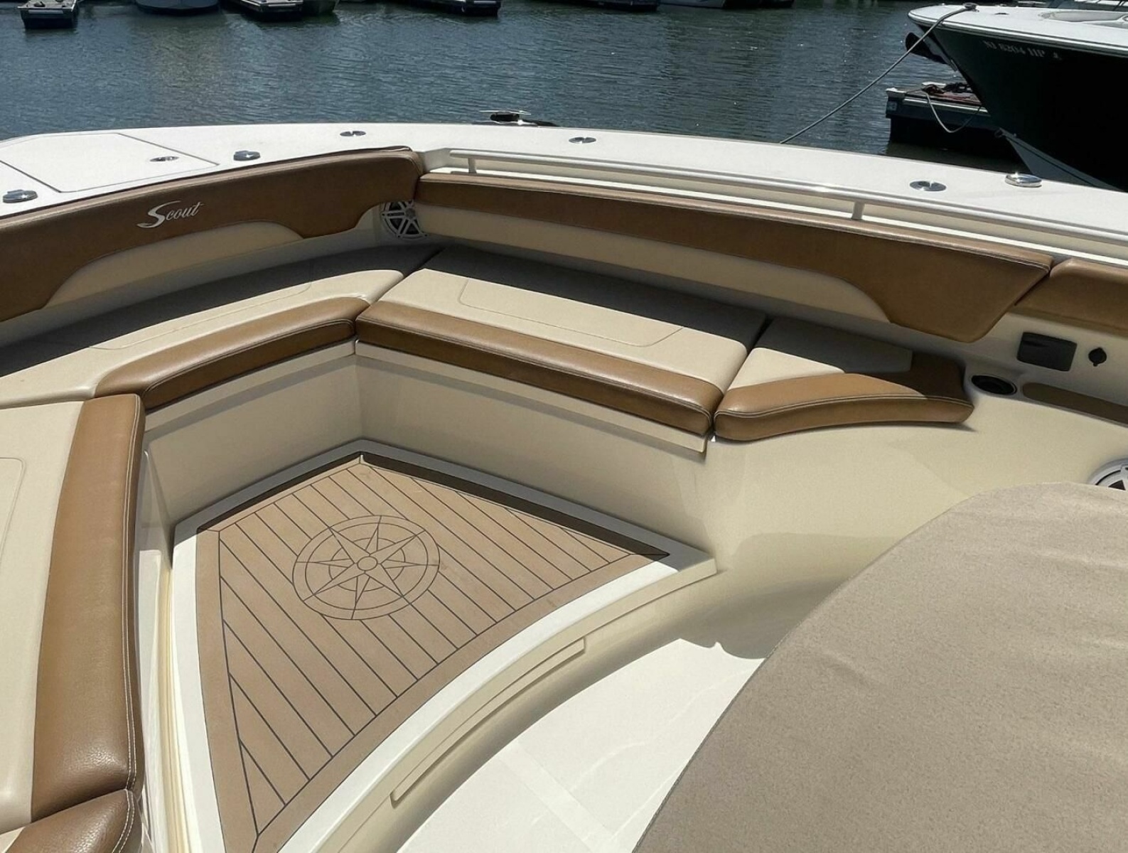 2019 Scout 380 LXF