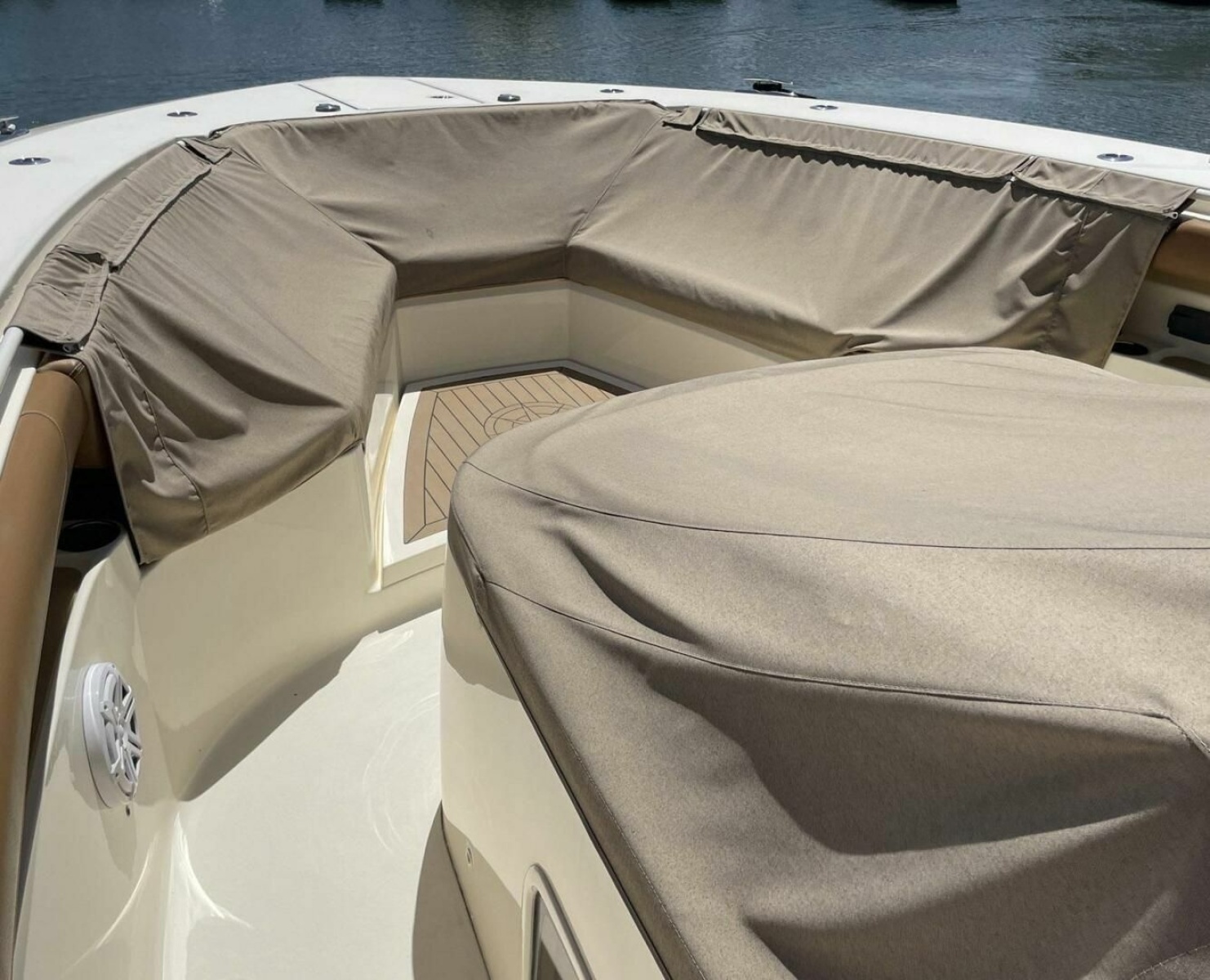 2019 Scout 380 LXF