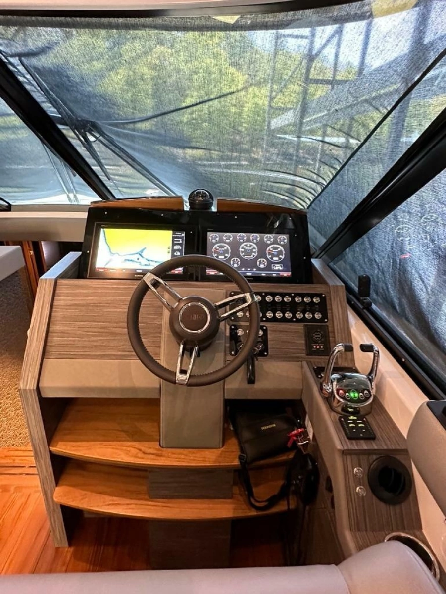 2019 Tiara Yachts C53 Coupe