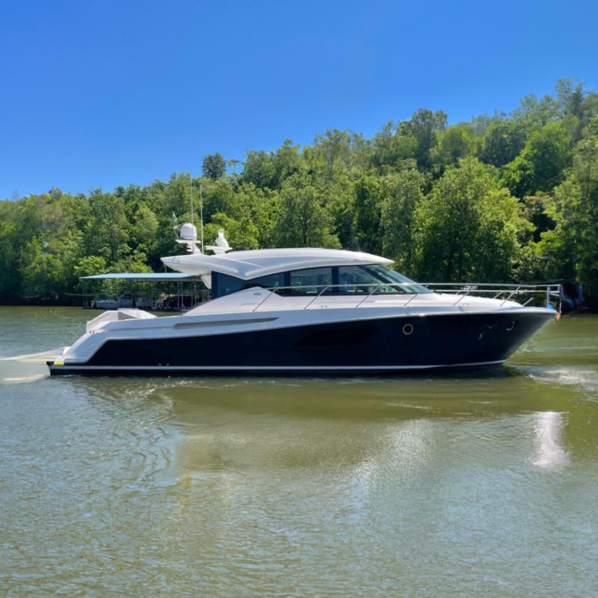 2019 Tiara Yachts C53 Coupe