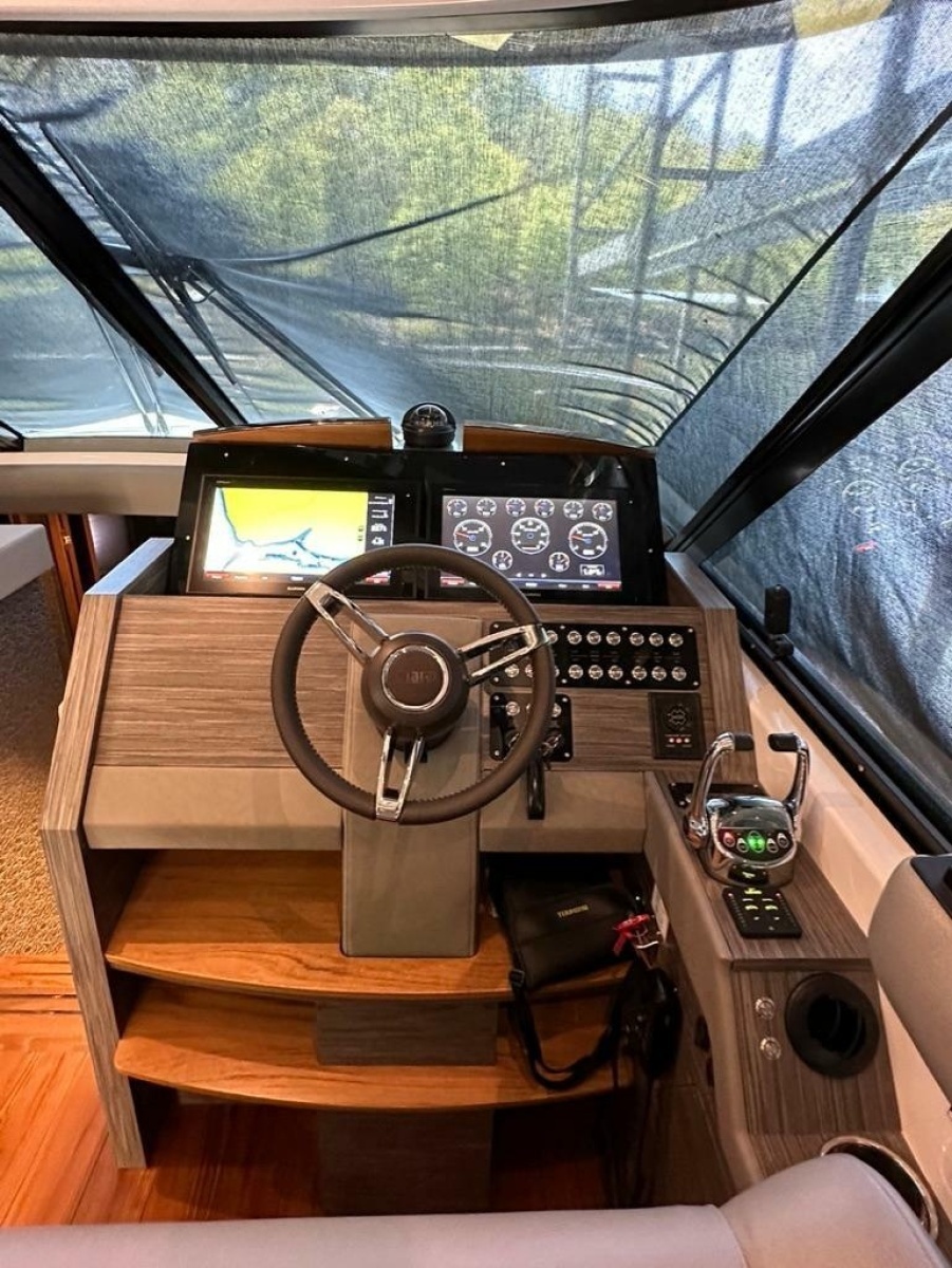2019 Tiara Yachts C53 Coupe