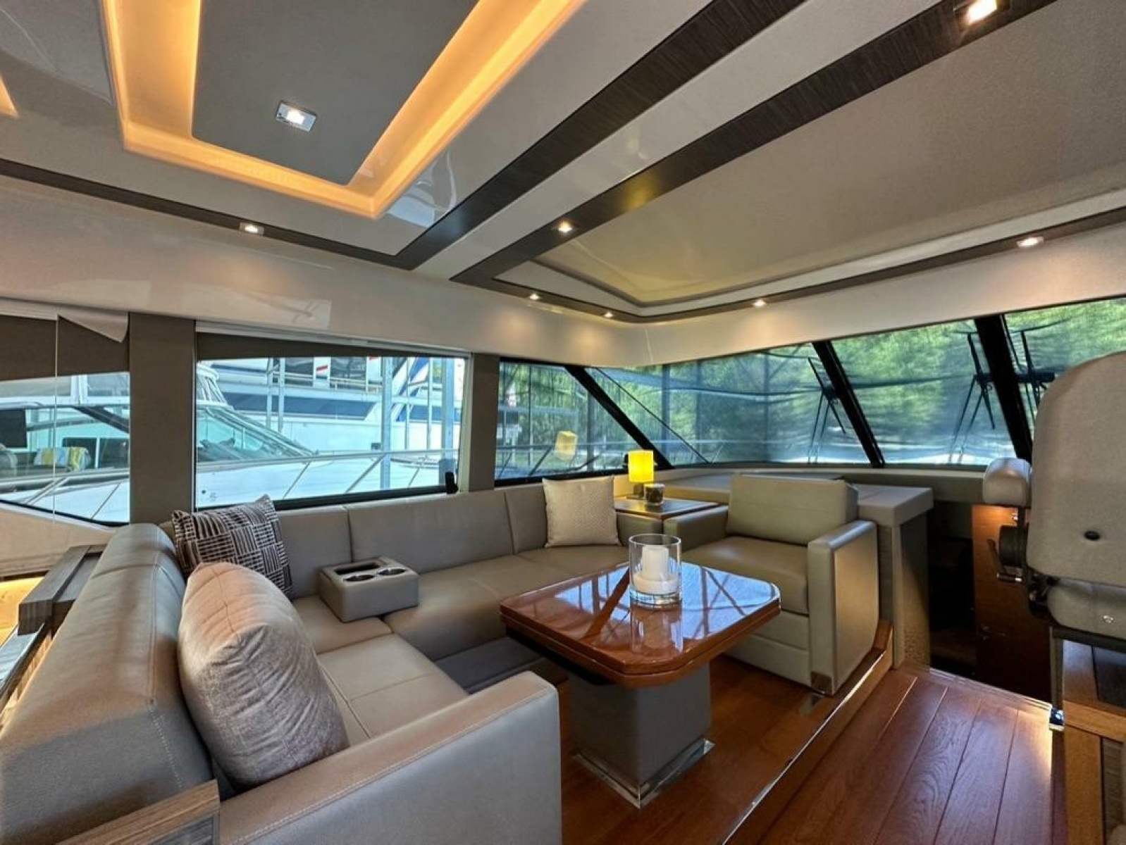 2019 Tiara Yachts C53 Coupe