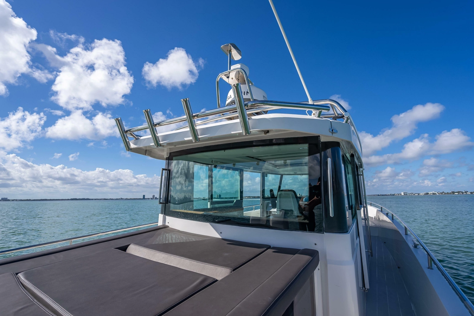 2018 Axopar 37 XC Cross Cabin