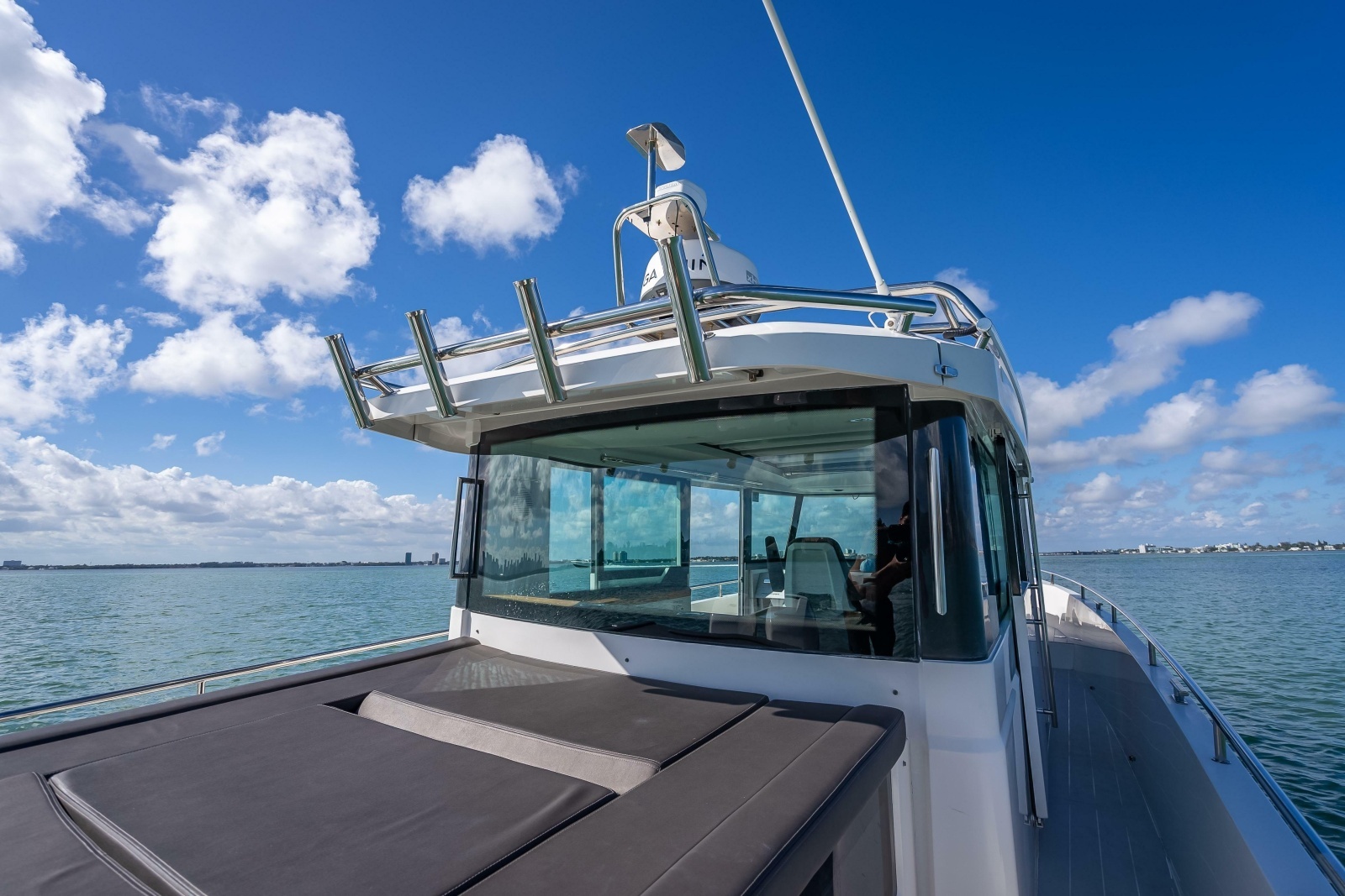 2018 Axopar 37 XC Cross Cabin