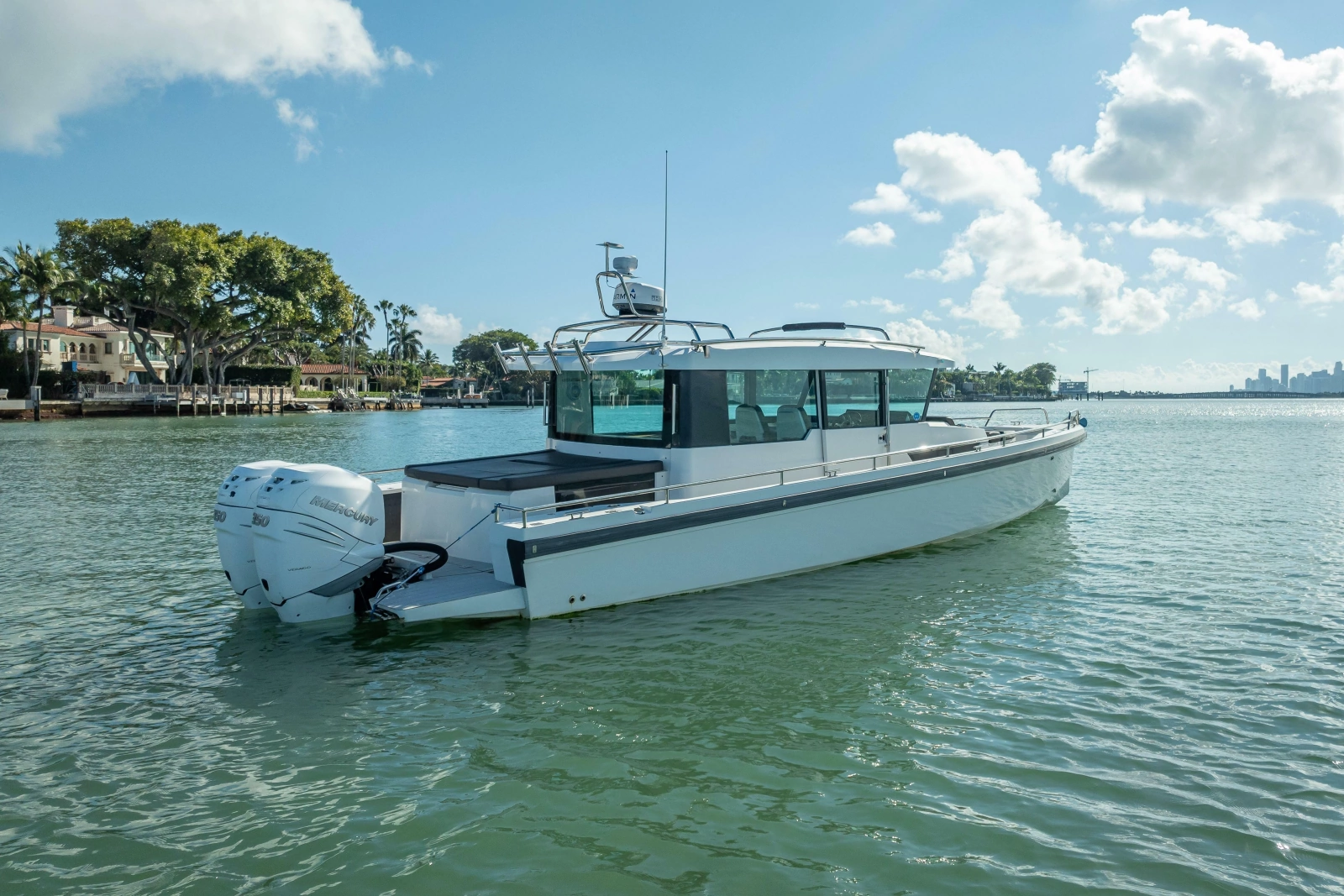 2018 Axopar 37 XC Cross Cabin