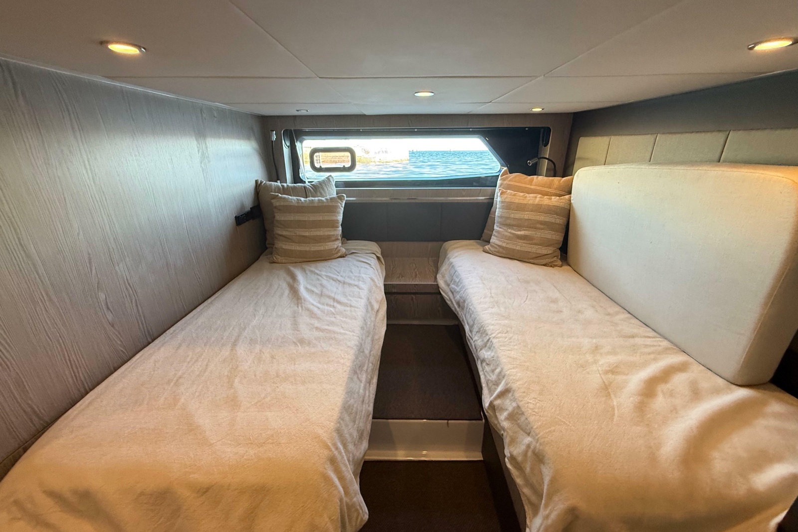 2018 Azimut Atlantis 43