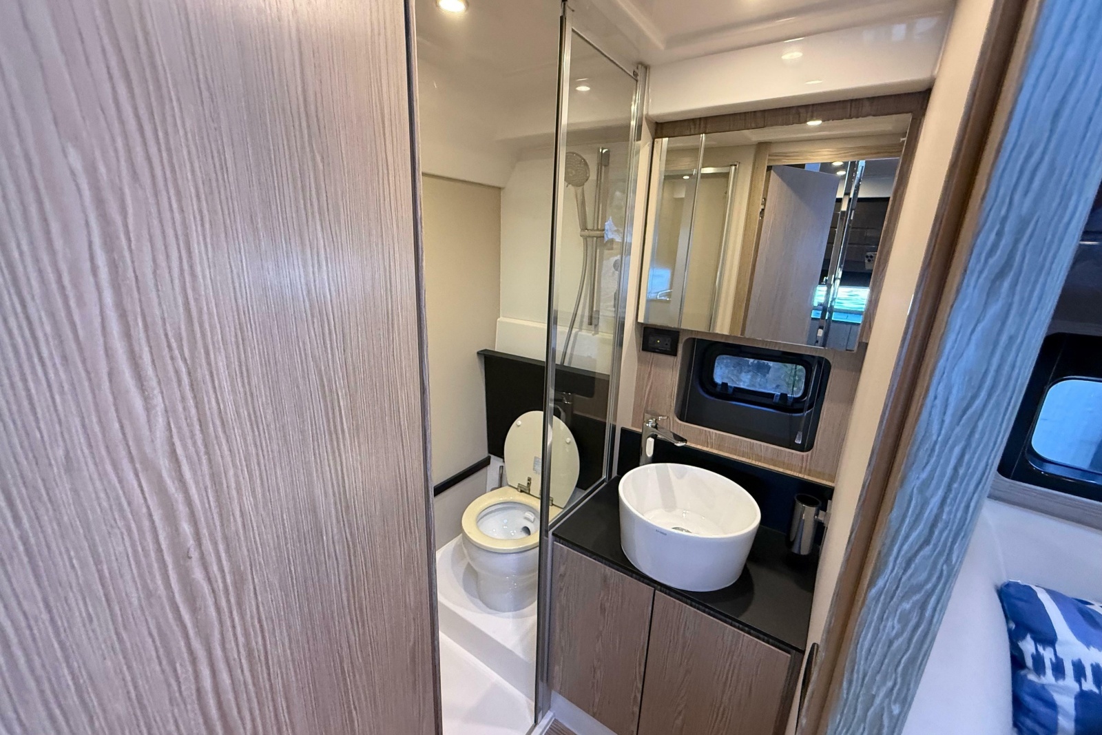 2018 Azimut Atlantis 43