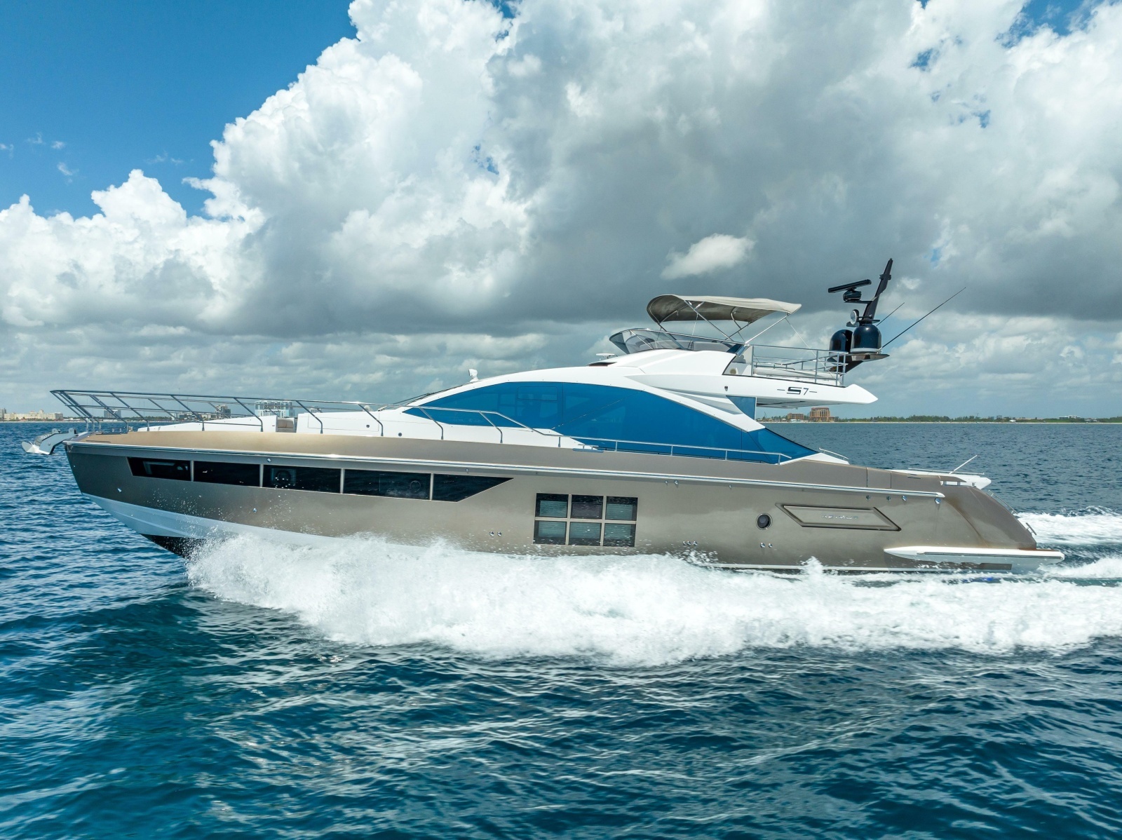 2018 Azimut S7