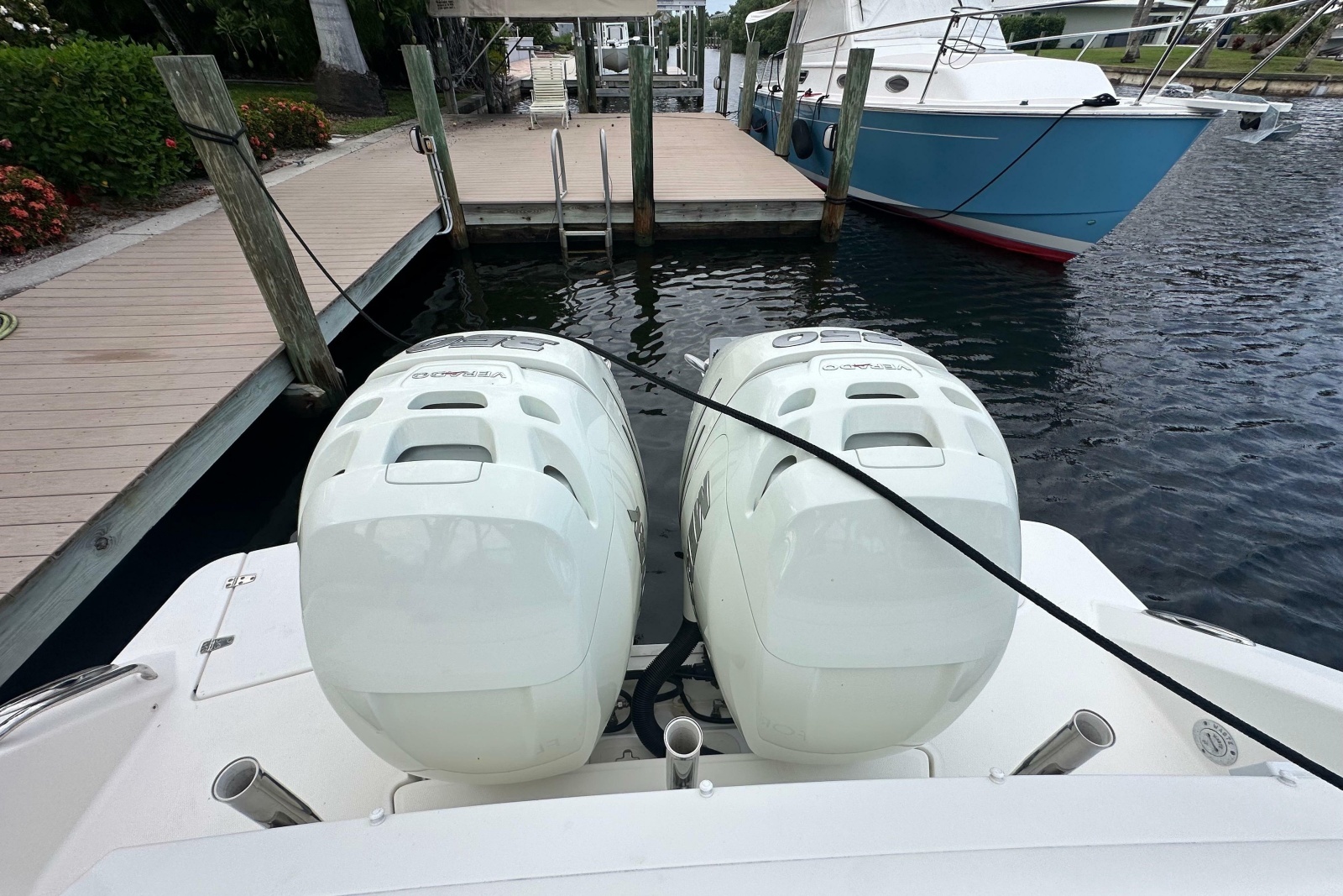 2018 Boston Whaler 320 Vantage