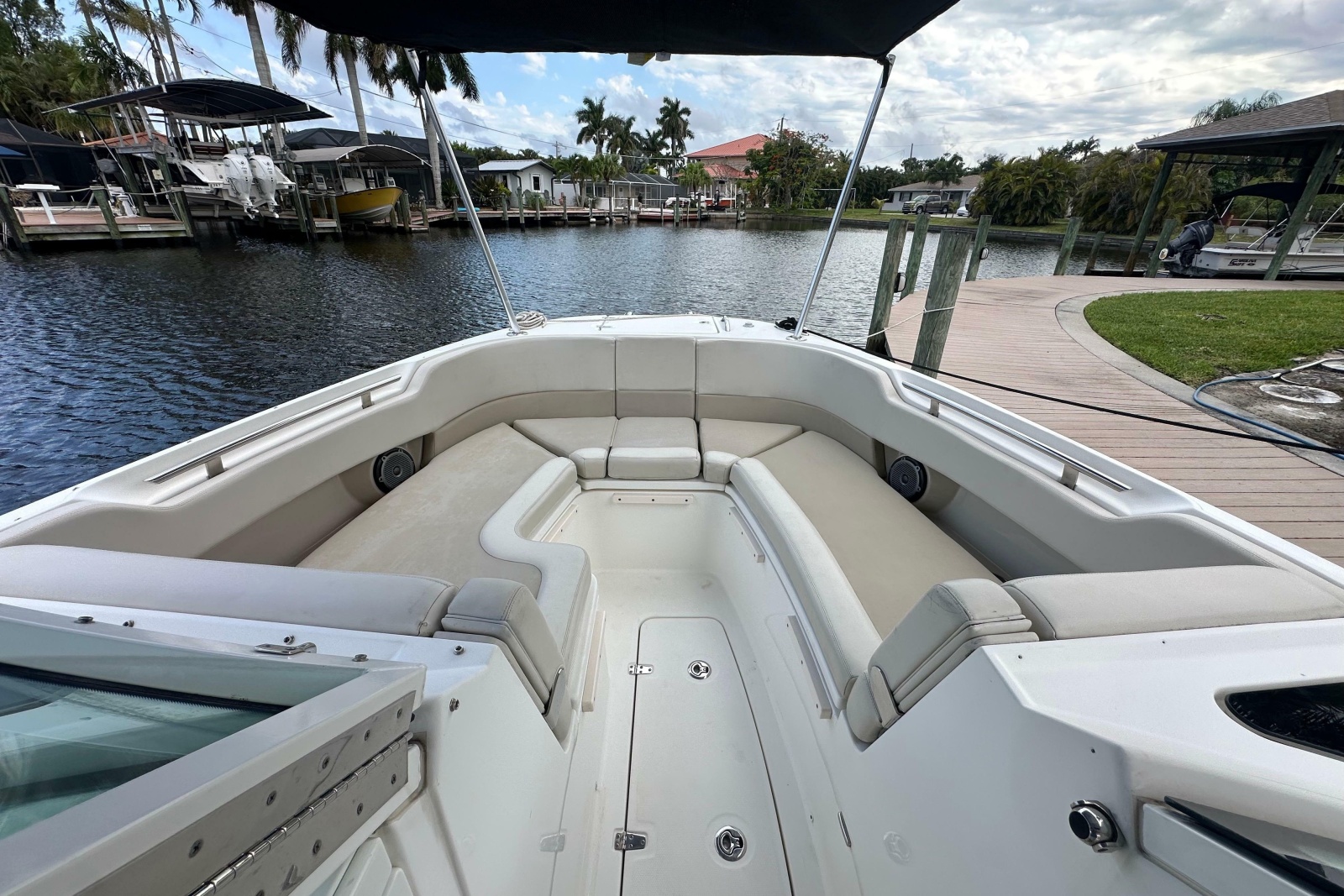 2018 Boston Whaler 320 Vantage
