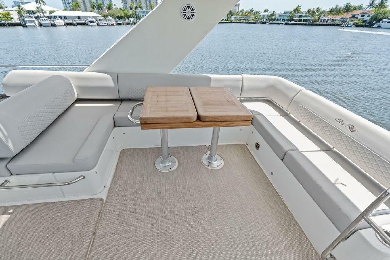2018 Sea Ray Fly 460