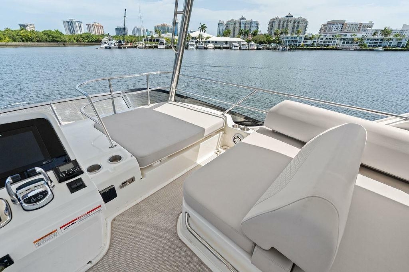 2018 Sea Ray Fly 460
